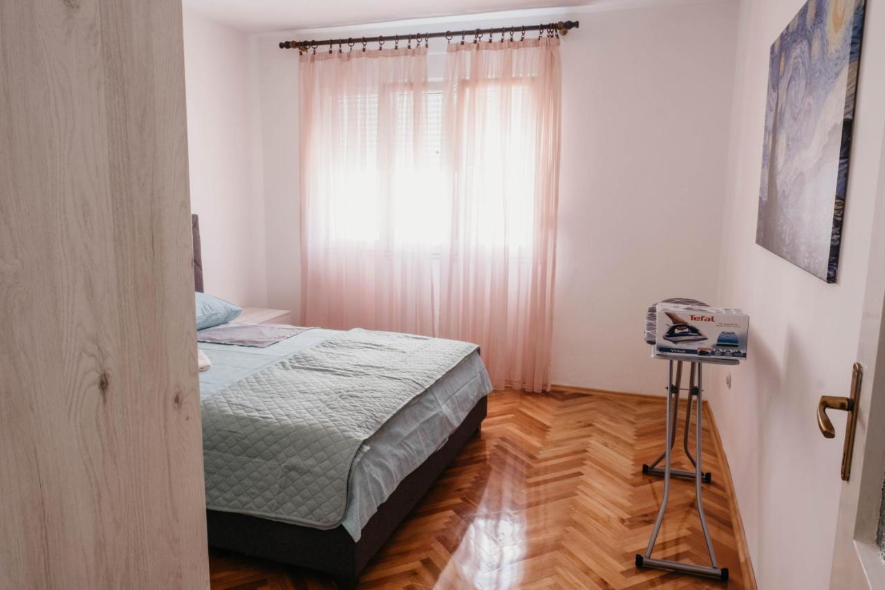 Apartment Bracovic - City Center Бар Экстерьер фото